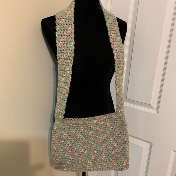 Crossbody Bag, handmade,
crocheted - Picture 4 of 15